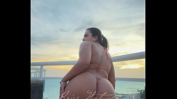 Brazilian married girl dancing funk in bikini