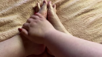 Oiled bbw feet soles toes