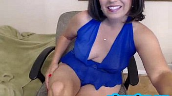 Hot Mature Webcam Show thumbnail