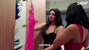 Loira E Morena Gostosas Chupando A Buceta Da Outra thumbnail