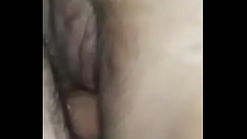 Gioco con il mio fratellastro e mi viene dentro