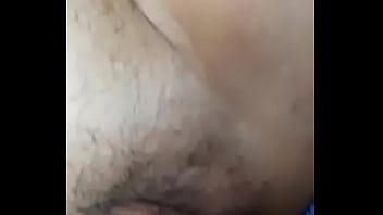 Gioco con il mio fratellastro e mi viene dentro