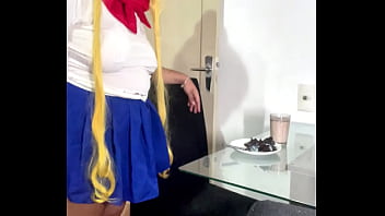 Chubby sailor moon ripping nasty farts