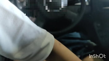 素人投稿 車内フェラ エロ夫婦 lovelovesex