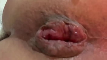 Dildo En Ano thumbnail