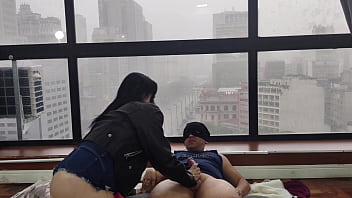 Sexo explícito para os transeuntes