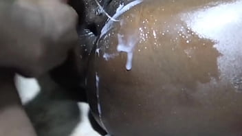 Gozando no cuzinho da minha madrasta