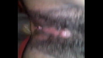 Socando forte no cu guloso da puta