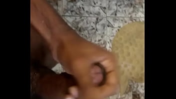 Novinho gay punhetando 21 anos