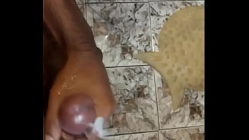 Novinho gay punhetando 21 anos