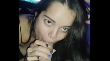 Debora mendes devora o pau grande do wellington ribeiro enquanto assiste anime