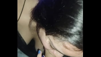 Debora mendes devora o pau grande do wellington ribeiro enquanto assiste anime