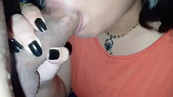 Ay vecino venga mas seguido me encanta su enorme polla