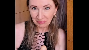 Joi from a hot mature milf with huge natural boobs