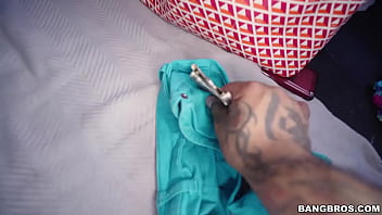 Blonde in distress is a freak unleashed