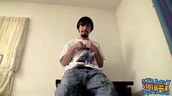 Straight Amateur Masturbates And Cums thumbnail