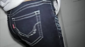 「ここならエッチしてもバレないよね…」物置き倉庫でsexする高◯生カップル。沢山今日も気持ちよかったと2人で抱きしめ合う2人。