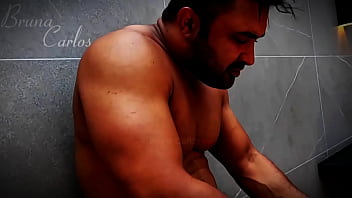 Eu não imaginava que meu amigo da faculdade fosse tão pauzudo cavalguei gostoso na pica me fudeu todinha