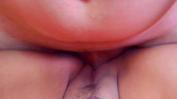 Olha como eu quero que seu pau vai entrar na minha buceta