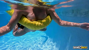 Madison wilde is a sizequeen