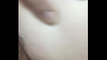 Comendo um cuzinho de lado bem apertado