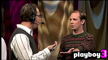 Sexy babes showet big dildoes