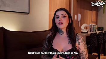 Clara wellen cai de buca na buceta da tatuada