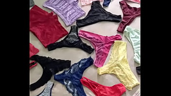 Calcinhas a venda vem q ainda dah tempo