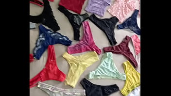 Calcinhas a venda vem q ainda dah tempo