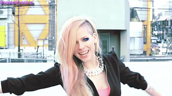 Sexiest music video from avril lavigne