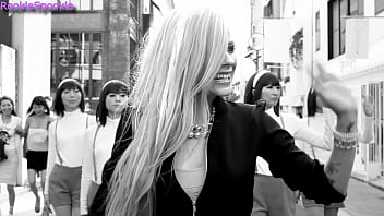 Sexiest music video from avril lavigne