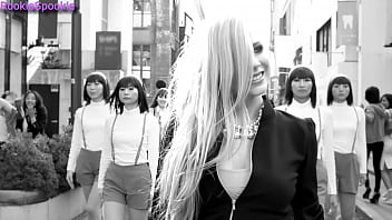 Sexiest music video from avril lavigne