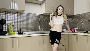 My stepsister's ass was drilled hard by my friend and she squirted all over the kitchen