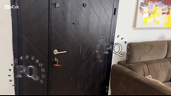 Two stepsisters lured the delivery guy to chill with them and it ended them fucking him