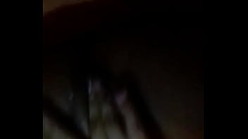 Le gusta mandarme videos jugando con ella Le gusta mandarme videos jugando con ella