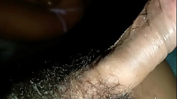 Makan sosis lezat mama mertua