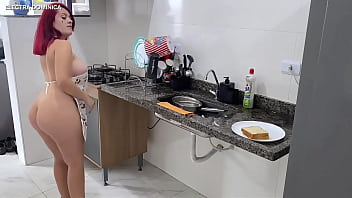 Isso é oque acontece se contratar uma empregada latina em sua casa electra oficial