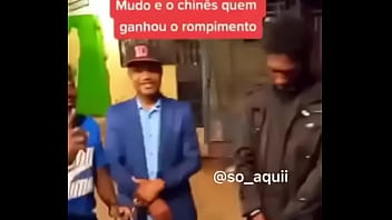 Angolana gostosa pronto para realizar todos os seus sonhos