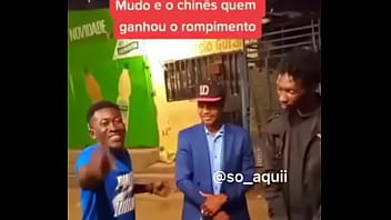 Angolana gostosa pronto para realizar todos os seus sonhos