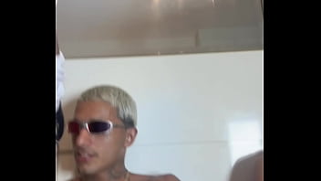 Ela gosta dos pauzudo marginal que fode sem dó