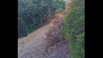 Allez venez je vous amène dans le maquis corse pour une exib hummmm