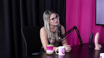 O Padastro Descobriu O Que Ela Faz Na Alta Do Xvideos Começou A Fazer Atendimento Presencial E Encontrou Um Pau Estranho Dracaryssg Sheer Red thumbnail