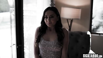 Sexy big booty teen swallowed big hard cock and enjoyed rough pussy fucking