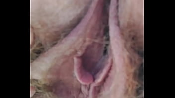 Granny no pantie upskirt