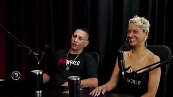 Foi oficial de casamento em uma intervista com direito ate o martelete