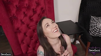 Nasty brunete sinn sage takes off her lingerie and sucks a dick