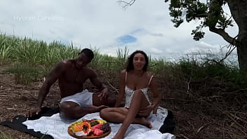 Piquinique com a amiga que gosta da naturalidade video completo sheer xvideos red link no banner perfil subscreva se e tenha acesso a todo conteudo completo