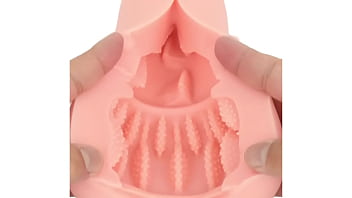 コリコリ擦れる搾精感にM男たちも歓喜! イボヒダ融合の高刺激と狭穴の侵入感が◎ コリコリ擦れる搾精感にM男たちも歓喜! イボヒダ融合の高刺激と狭穴の侵入感が◎