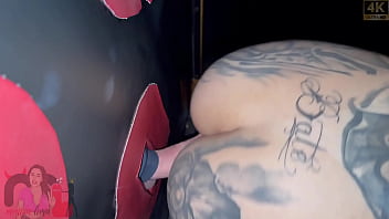 O maior corno do brasil as vezes come alguém dessa vez foi no gloryhole com a alerquina