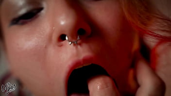 She was supposed to only jerk me off but she couldn't resist sallys vamp